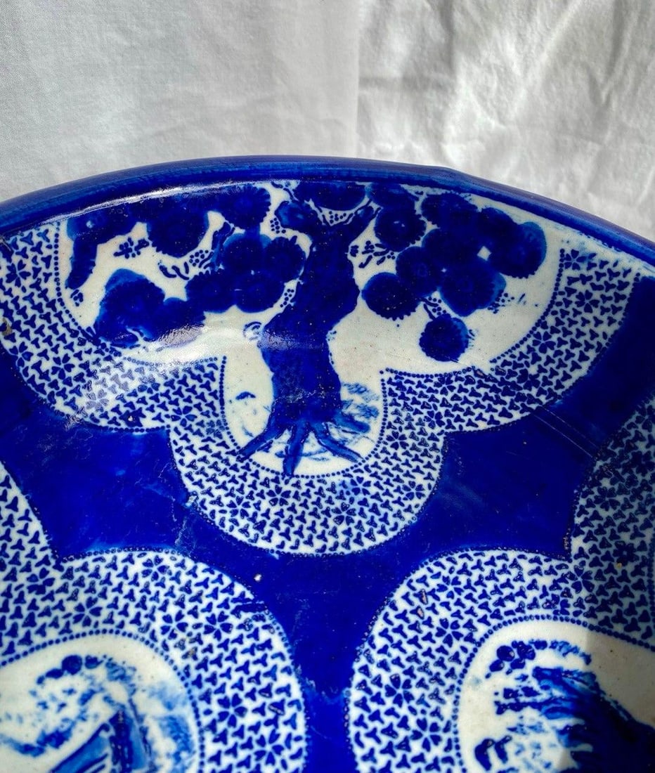 19th Century Japanese Imari Porcelain Wash Basin With Sho-Chiku-Bai Motif - 7