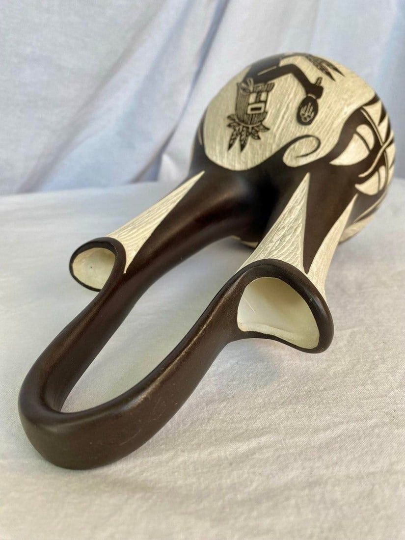 Arthur Lucario (Acoma / Laguna Pueblo) Wedding Vase – Hand Etched Redware Ceramic – - 9