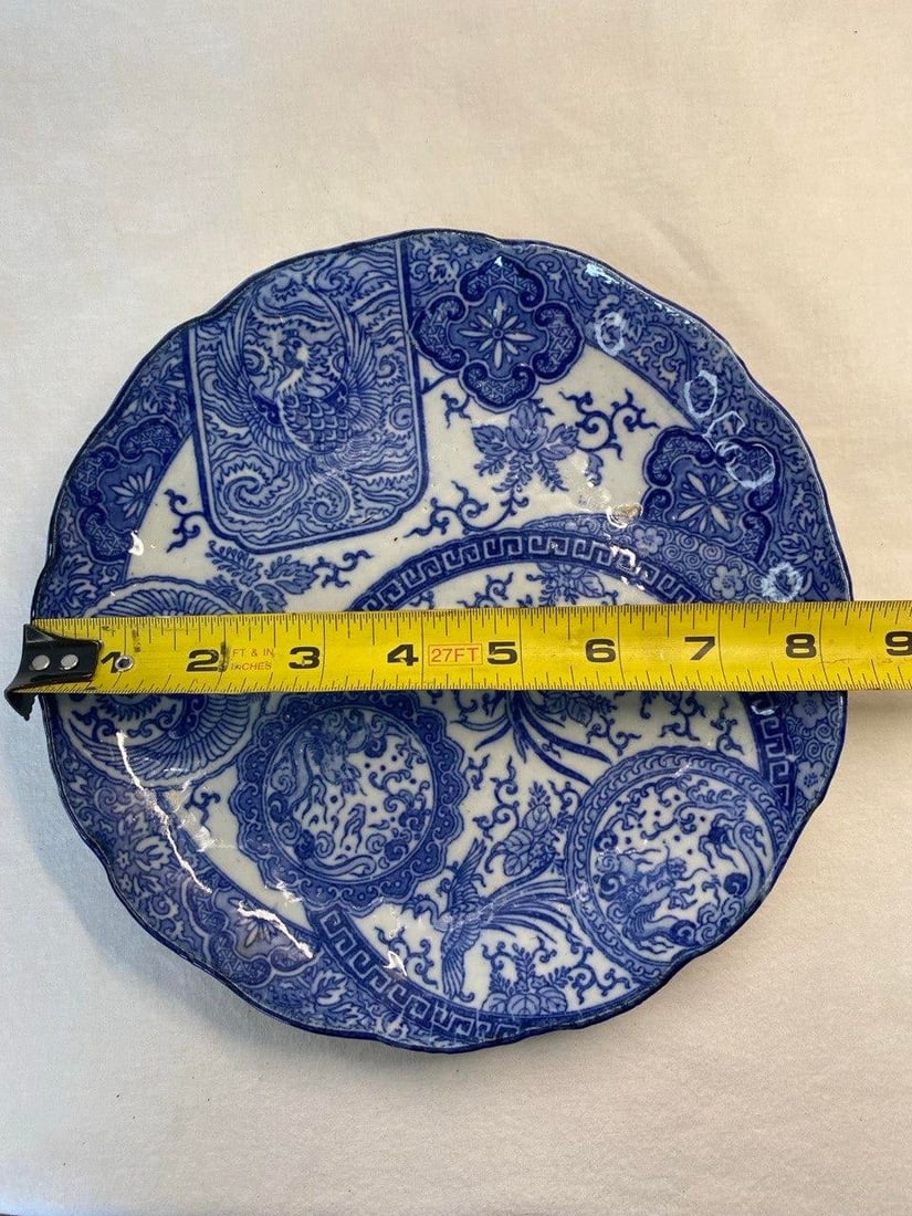 19th Century Chinese Blue & White Organic Scalloped Scholar Plate - 13
