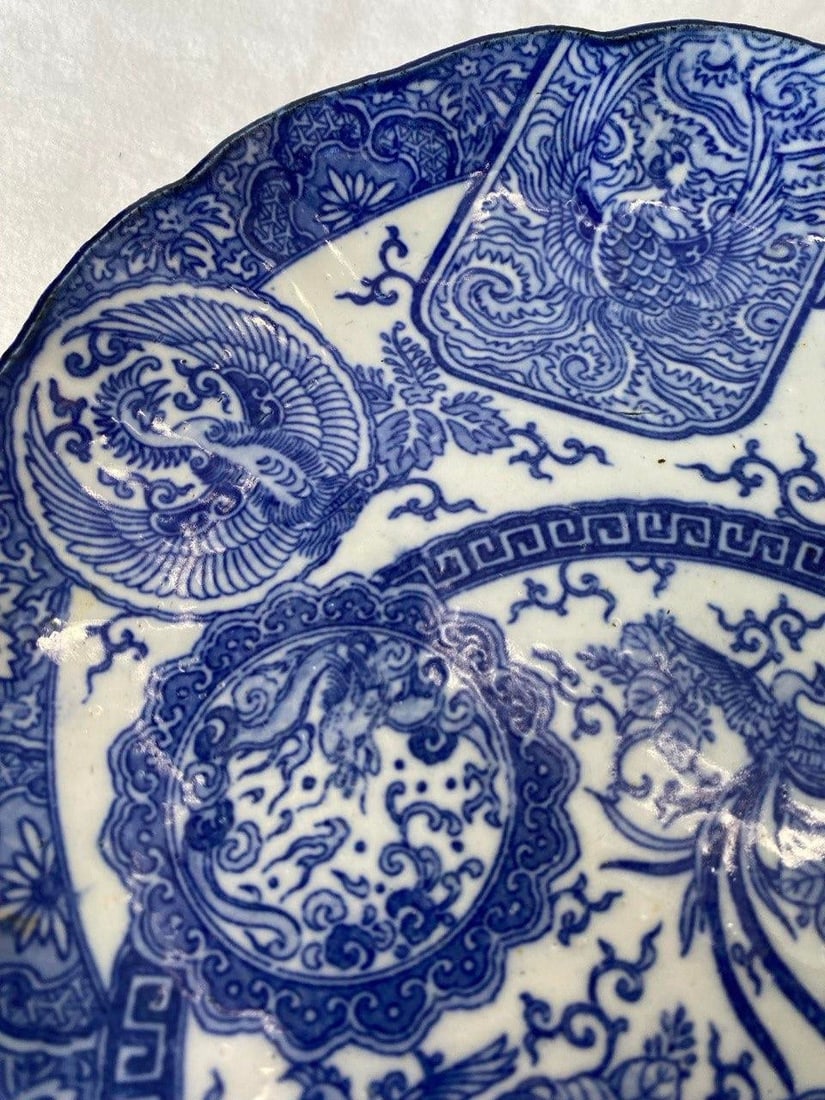 19th Century Chinese Blue & White Organic Scalloped Scholar Plate - 6