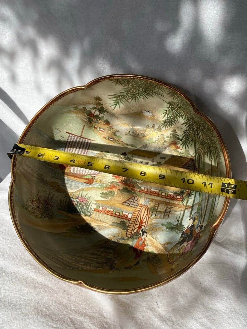 Large Antique Japanese Satsuma Scenic Bowl With Scalloped Rim – Autumn Landscape, Figures & - 17
