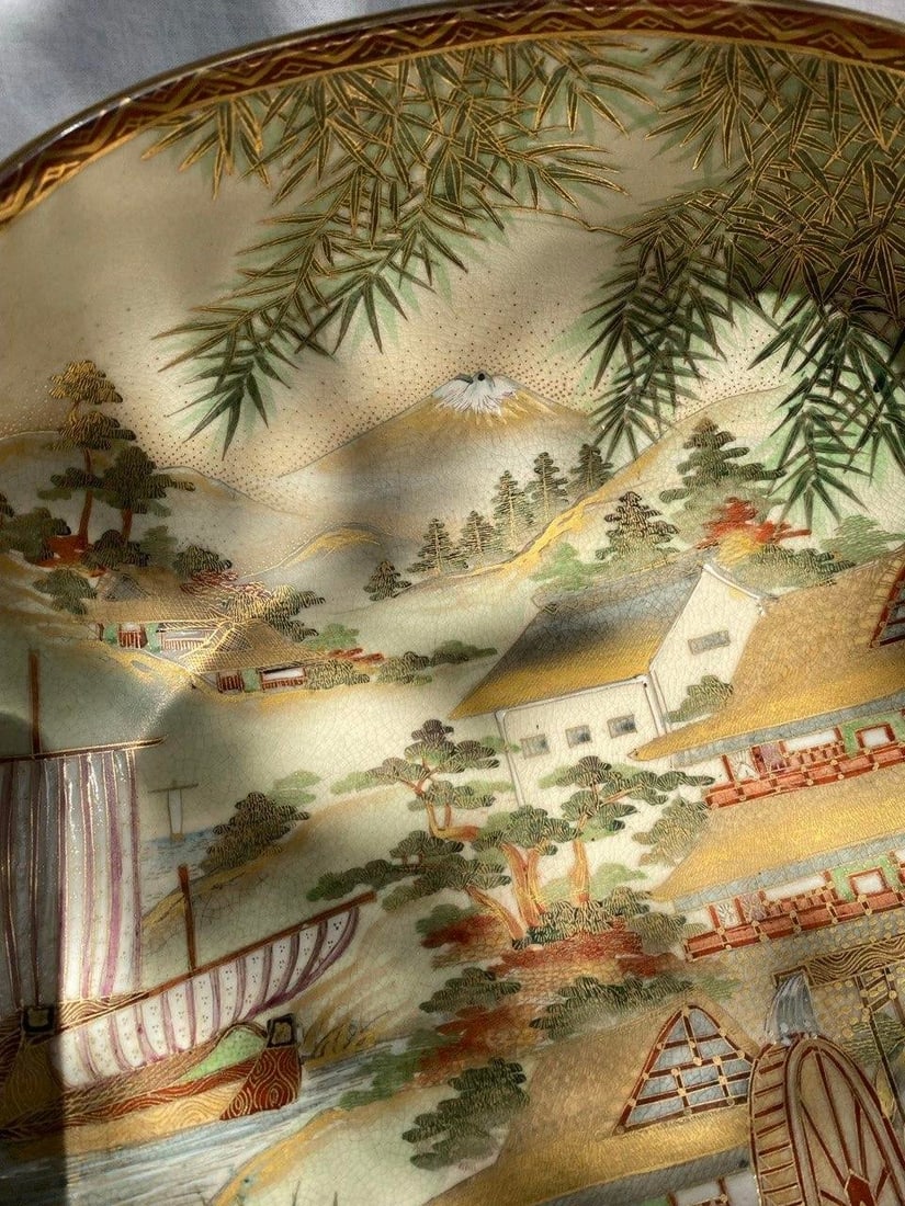 Large Antique Japanese Satsuma Scenic Bowl With Scalloped Rim – Autumn Landscape, Figures & - 6