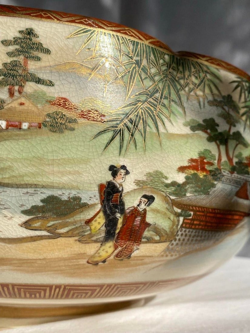 Large Antique Japanese Satsuma Scenic Bowl With Scalloped Rim – Autumn Landscape, Figures & - 9