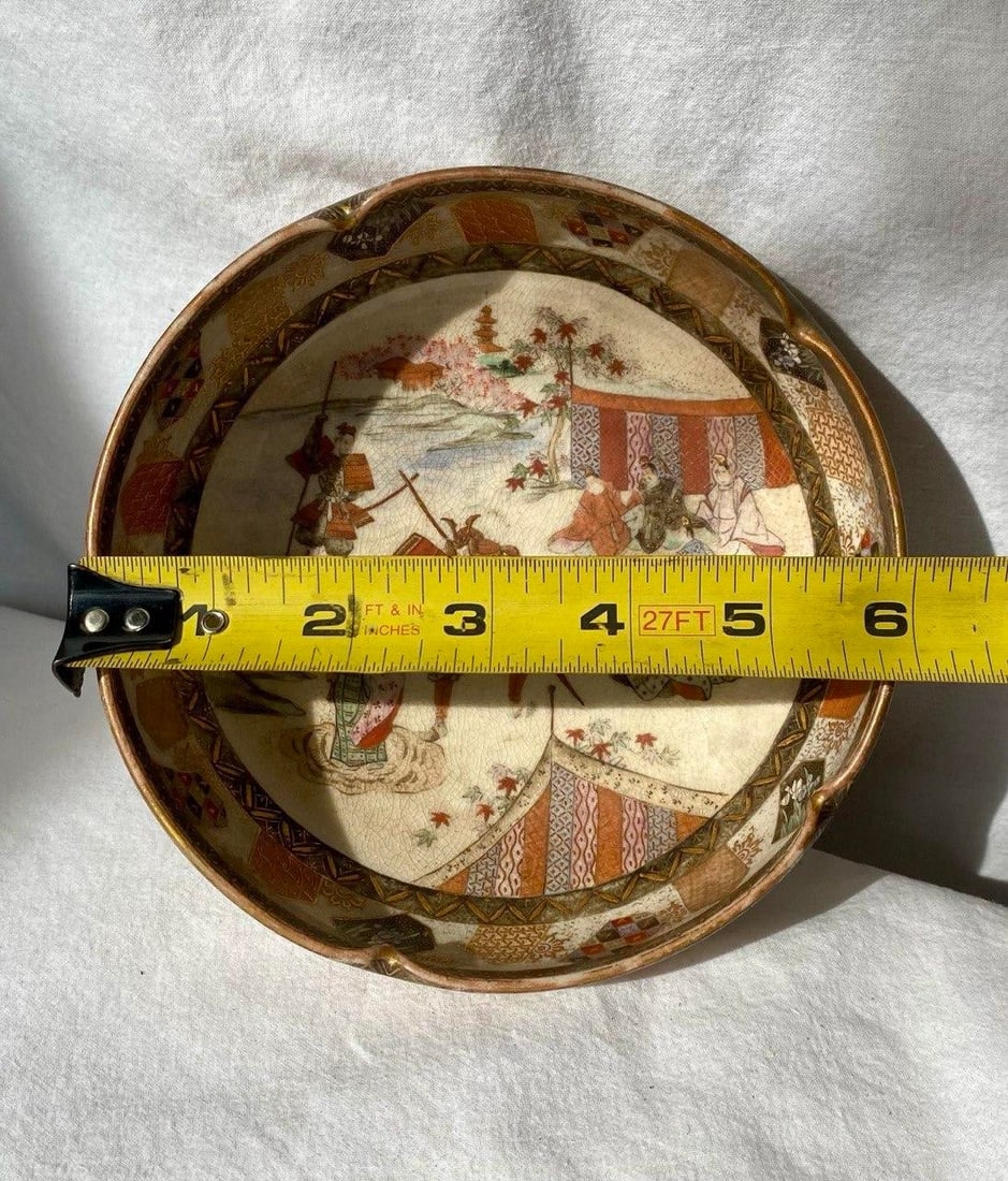 Antique Japanese Satsuma Bowl, Meiji Period (C. 1885–1905), Samurai Scene With Moriage Gilt - 11