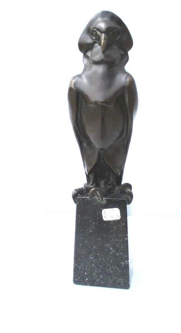 Art Deco Hunting Bird Sculpture on Porphyry Plinth - 2