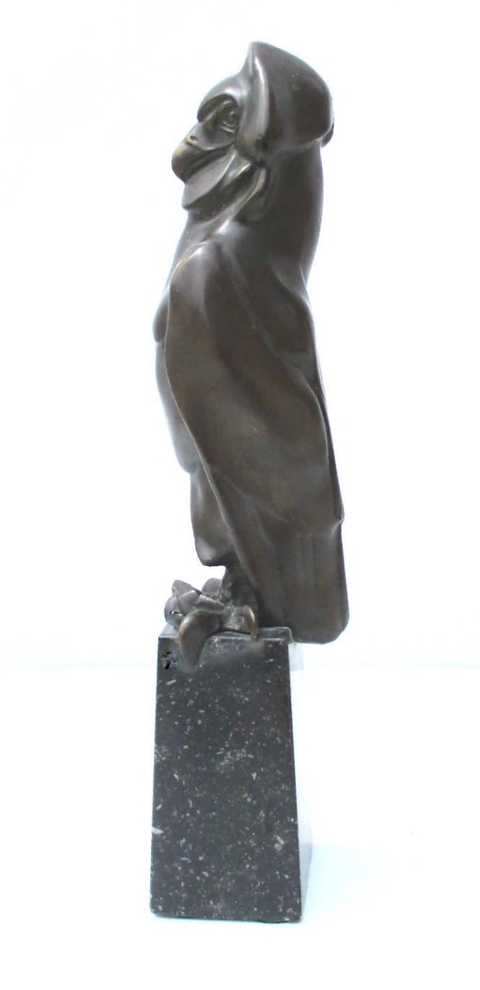 Art Deco Hunting Bird Sculpture on Porphyry Plinth - 3
