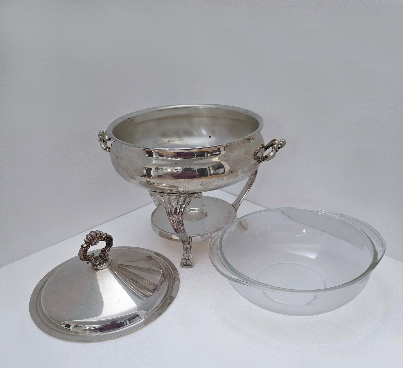 Early 20th Century Fb Rogers Silver Plate Serving Dishes With Pyrex Inserts - 2pcs - 7