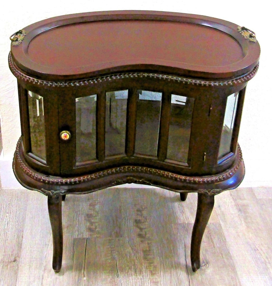 1930's Queen Anne Mahogany Kidney Shaped Beveled Glass Tray Top Drink Cabinet - 2