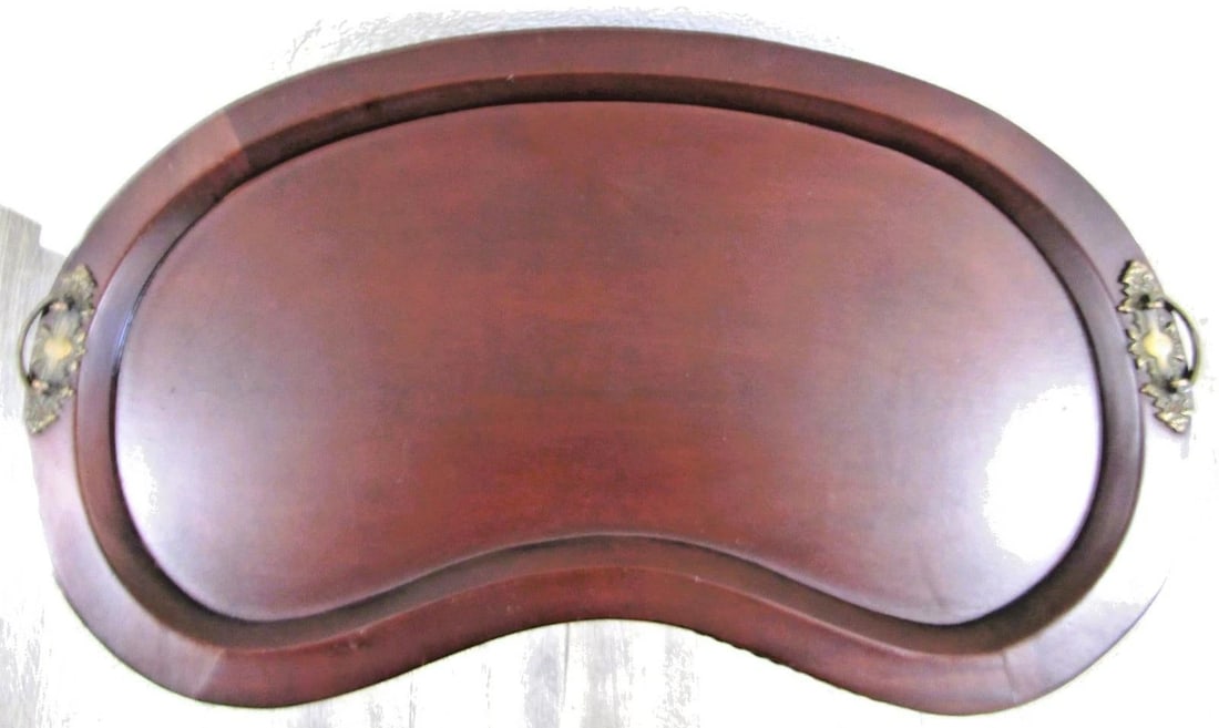 1930's Queen Anne Mahogany Kidney Shaped Beveled Glass Tray Top Drink Cabinet - 9