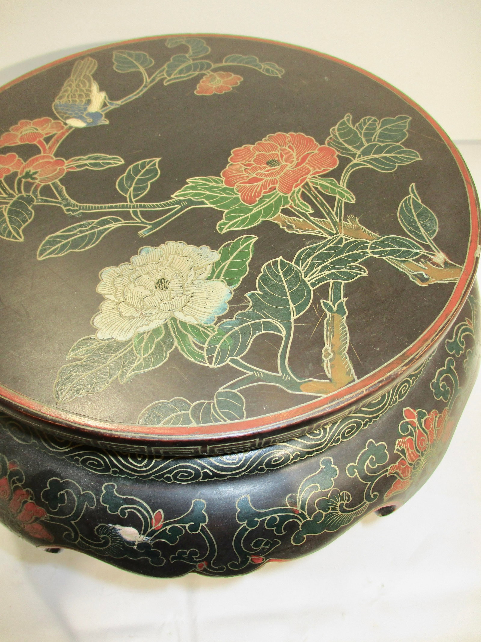 Chinese Vase Stand Painted Miniature Table - 2