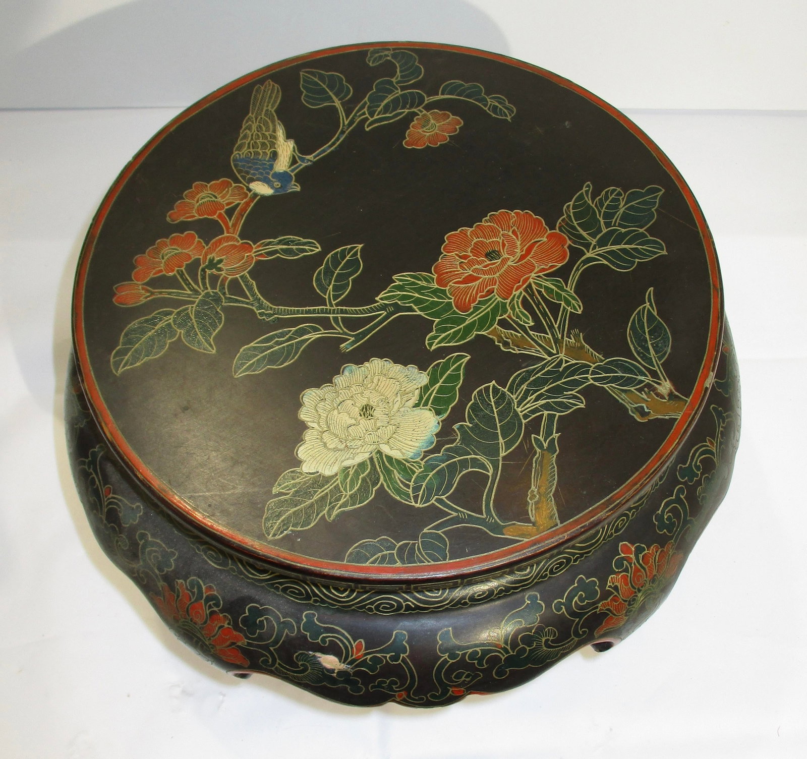 Chinese Vase Stand Painted Miniature Table - 5