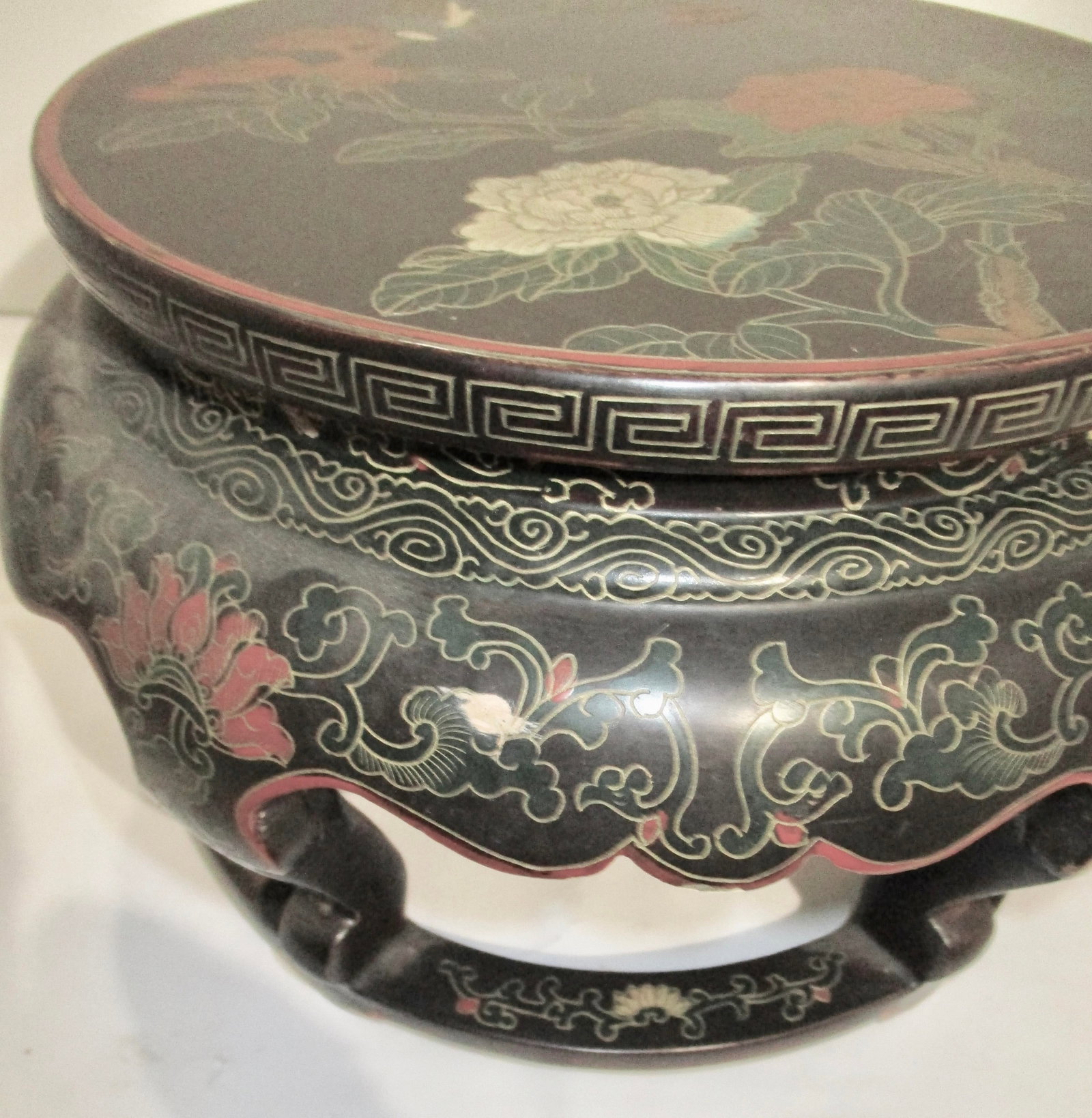 Chinese Vase Stand Painted Miniature Table - 6