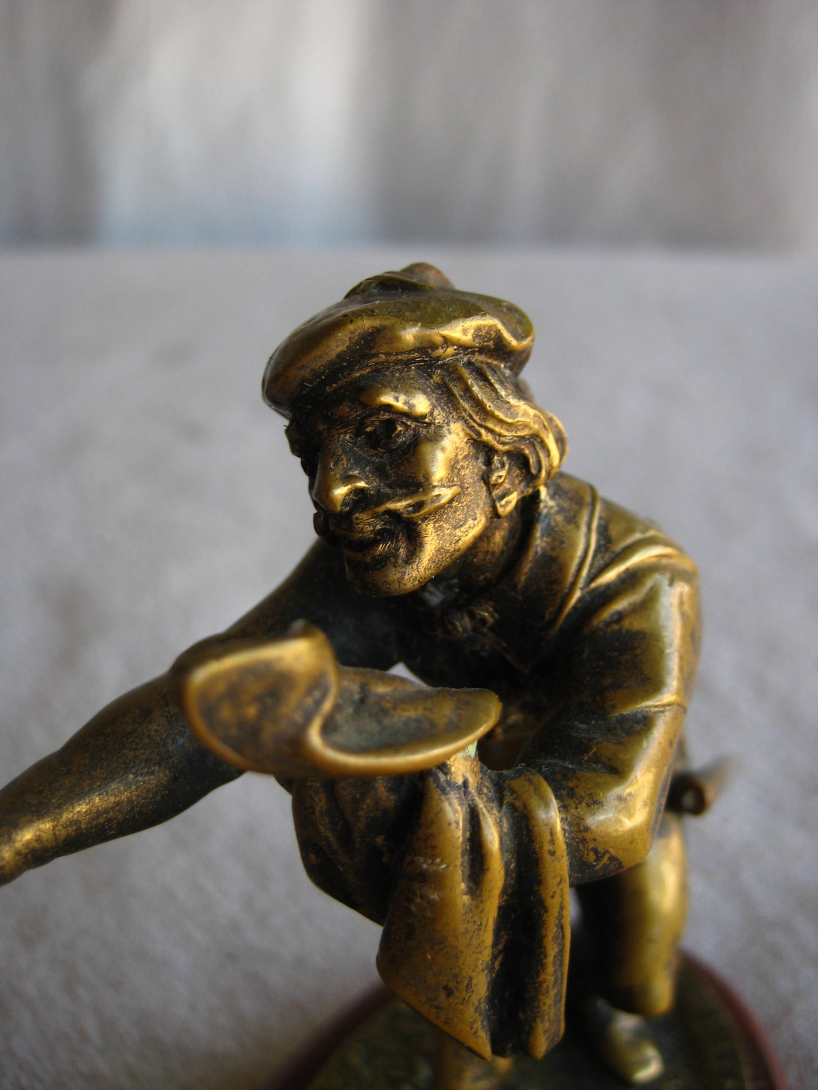 Pair of French Bronze Statue of Musketeer Signed Emile Guillemin 19 Century - 5