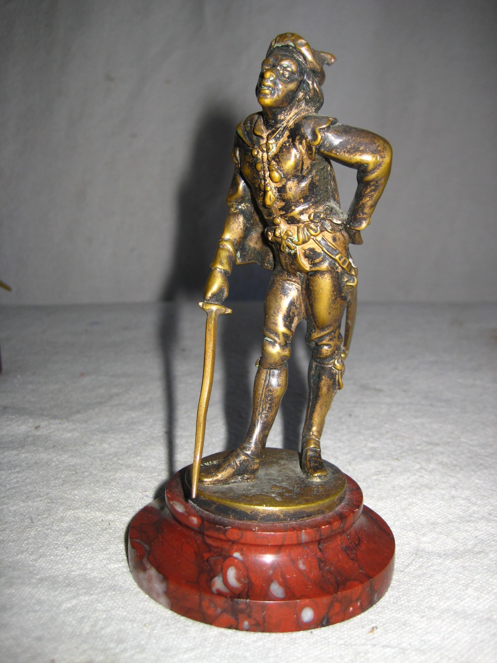 Pair of French Bronze Statue of Musketeer Signed Emile Guillemin 19 Century - 7