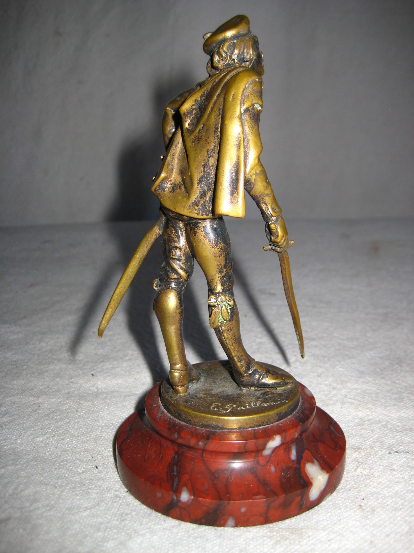 Pair of French Bronze Statue of Musketeer Signed Emile Guillemin 19 Century - 9