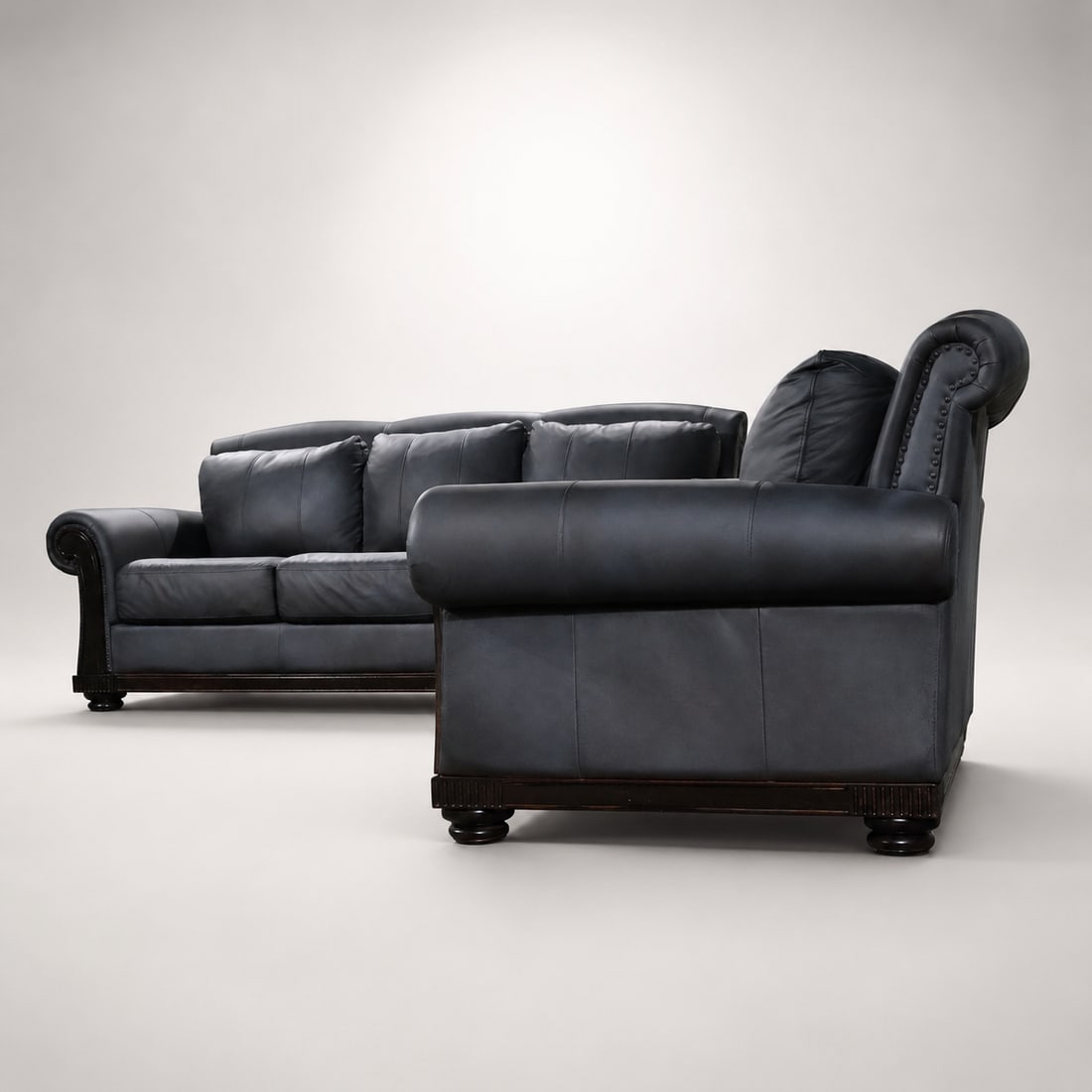 Loom Shadow Heritage Black Leather Sofa - 4