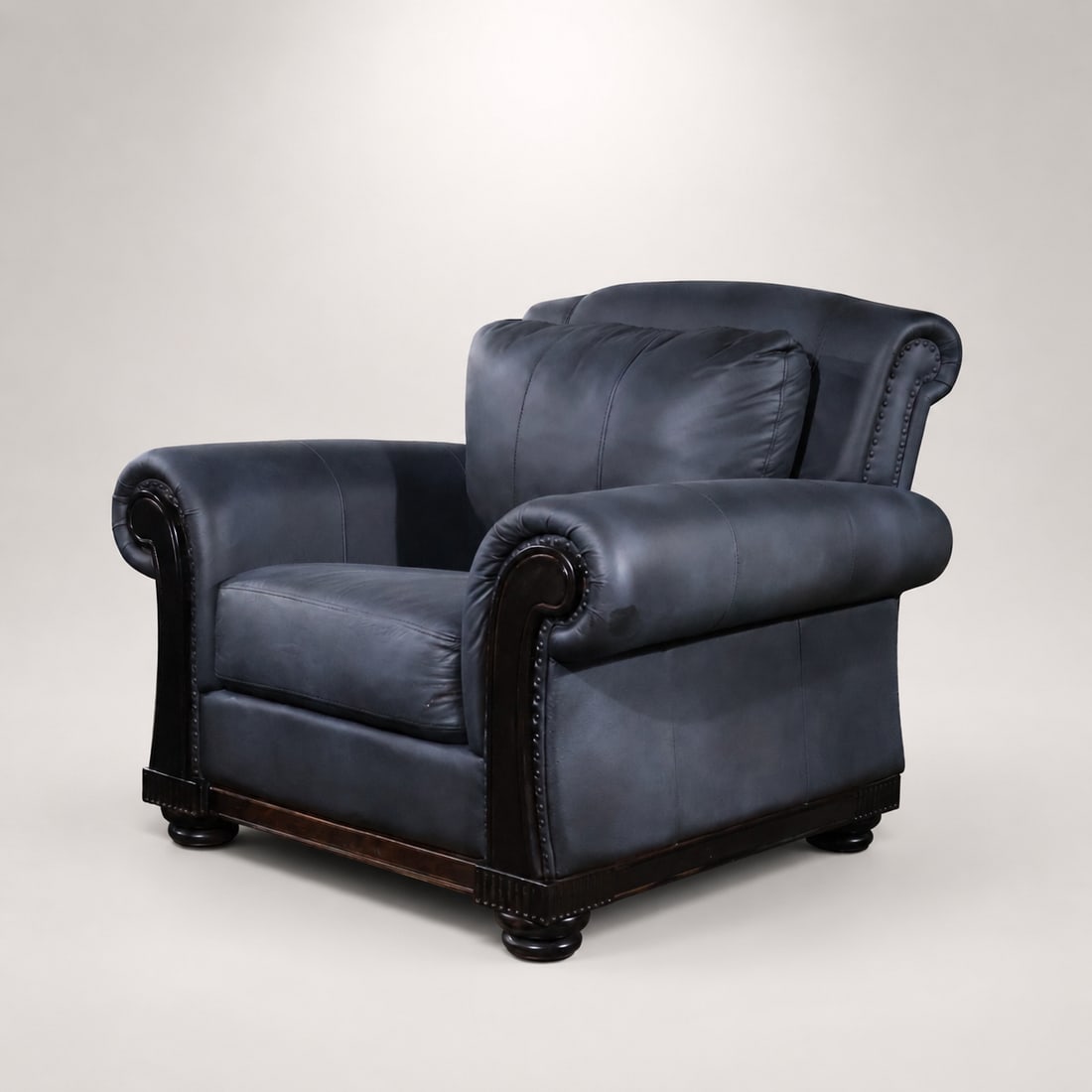 Loom Shadow Heritage Black Leather Sofa - 5