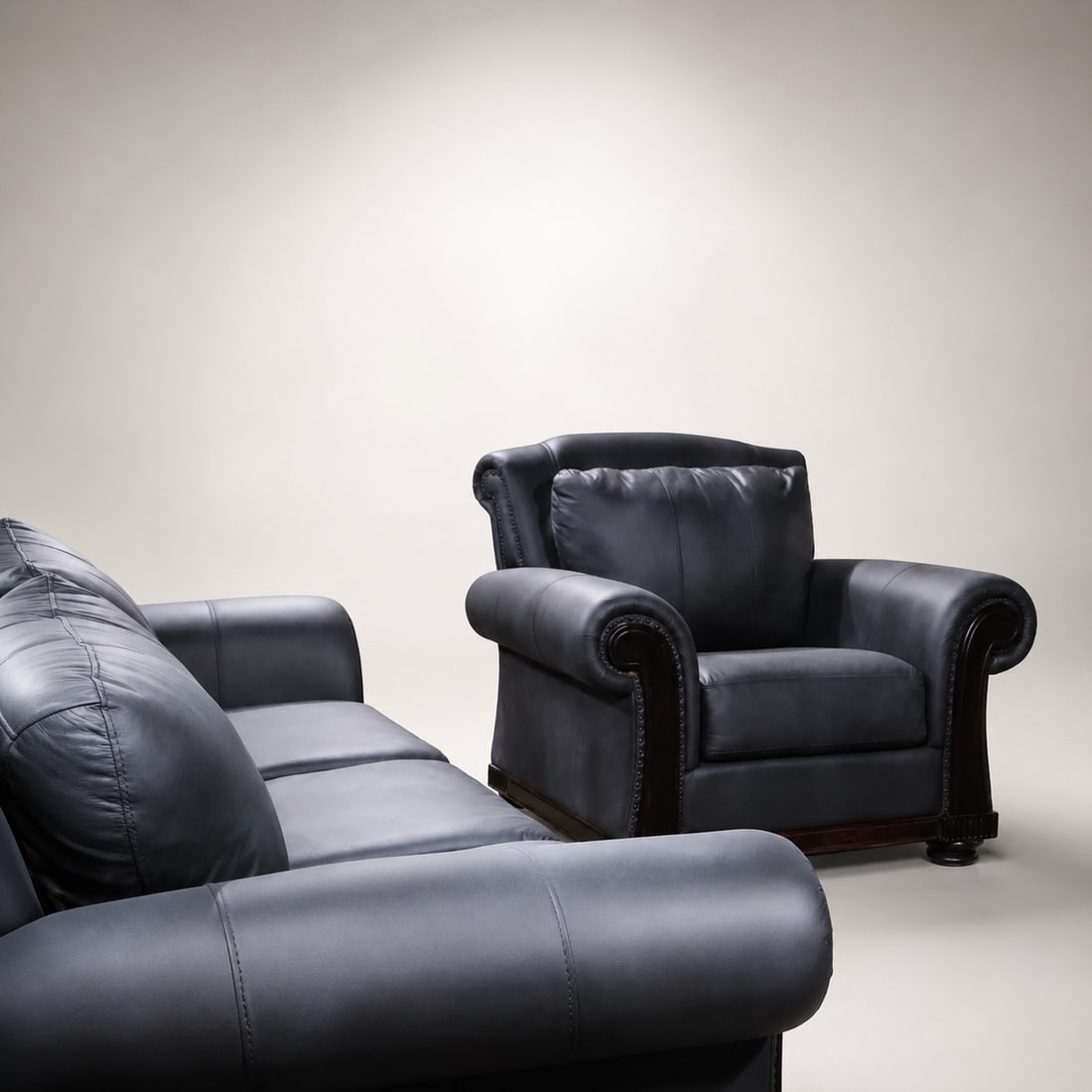 Loom Shadow Heritage Black Leather Sofa - 8