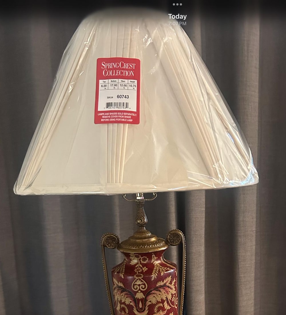 Pristine Mid 20th Century Japanese Moriage Porcelain & Brass Tall Lamps - 3