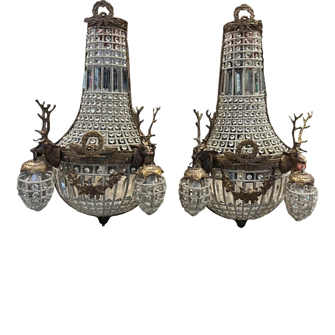 1990s Rustic Deer Head Bronze Sconces - a Pair: Gorgeous pair of vintage deer head sconces! Perfect to add class to your decor! Beautiful way to illuminate any area. Please check out my other listings Condition: Alterations: Original Condition