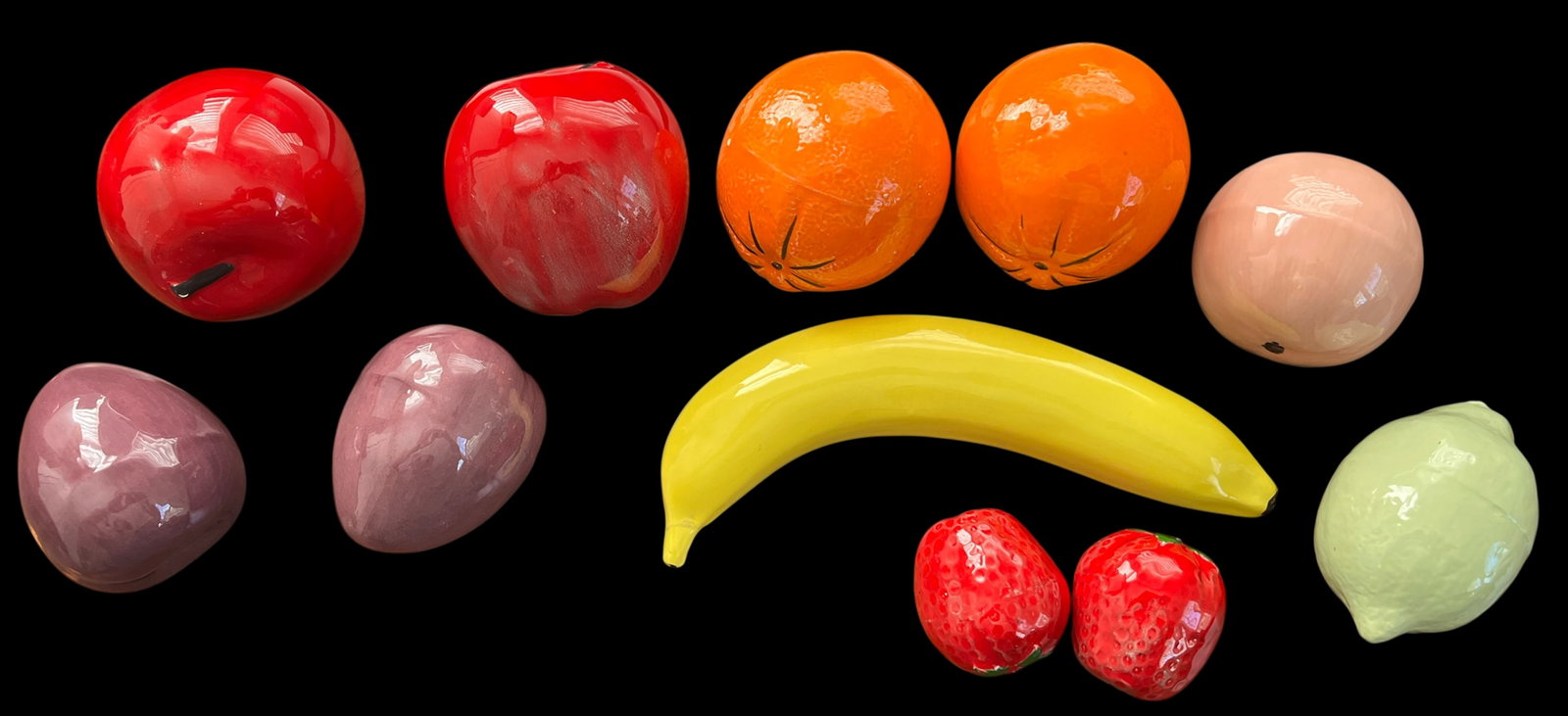 Set of 11 Vintage Italian Life-Size Ceramic Fruits – Hand-Painted Trompe L'Oeil Collection, - 2