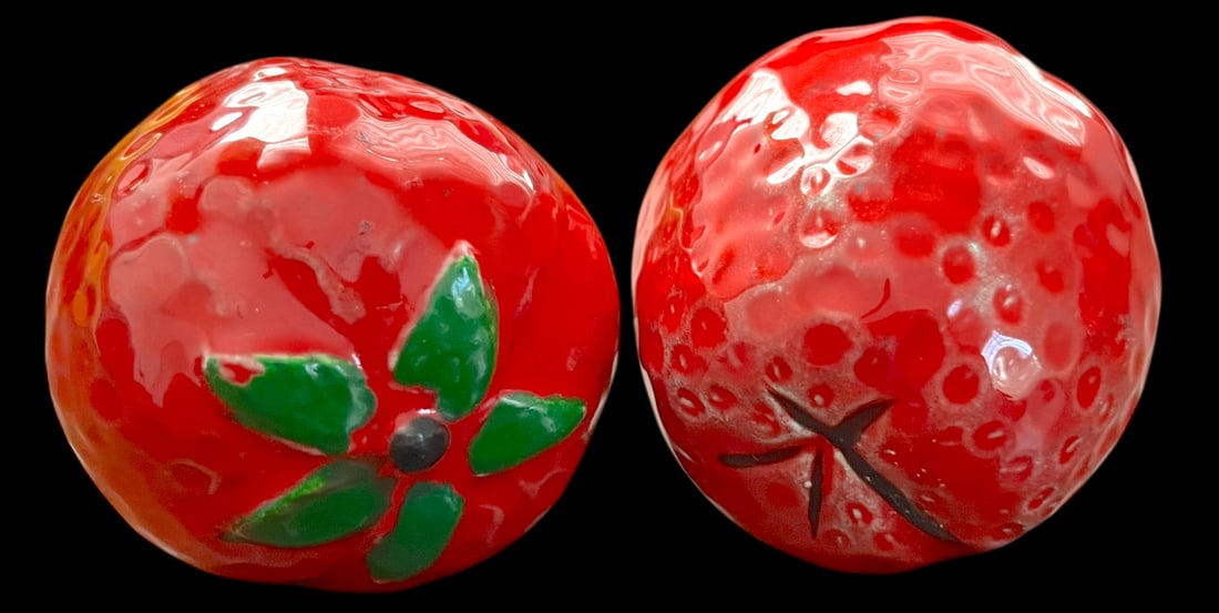 Set of 11 Vintage Italian Life-Size Ceramic Fruits – Hand-Painted Trompe L'Oeil Collection, - 6