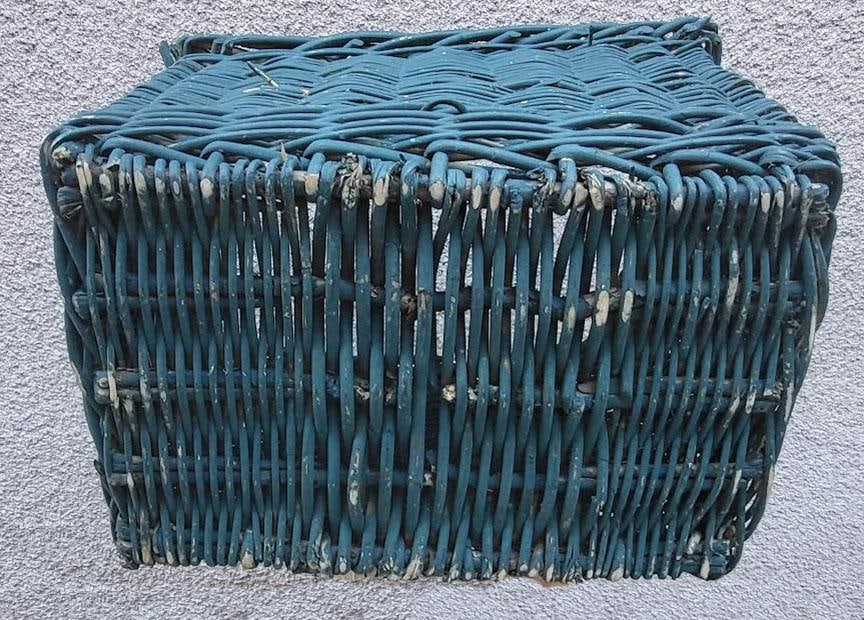 Large French Country Painted Wicker Willow Basket – Woven Handles - 7