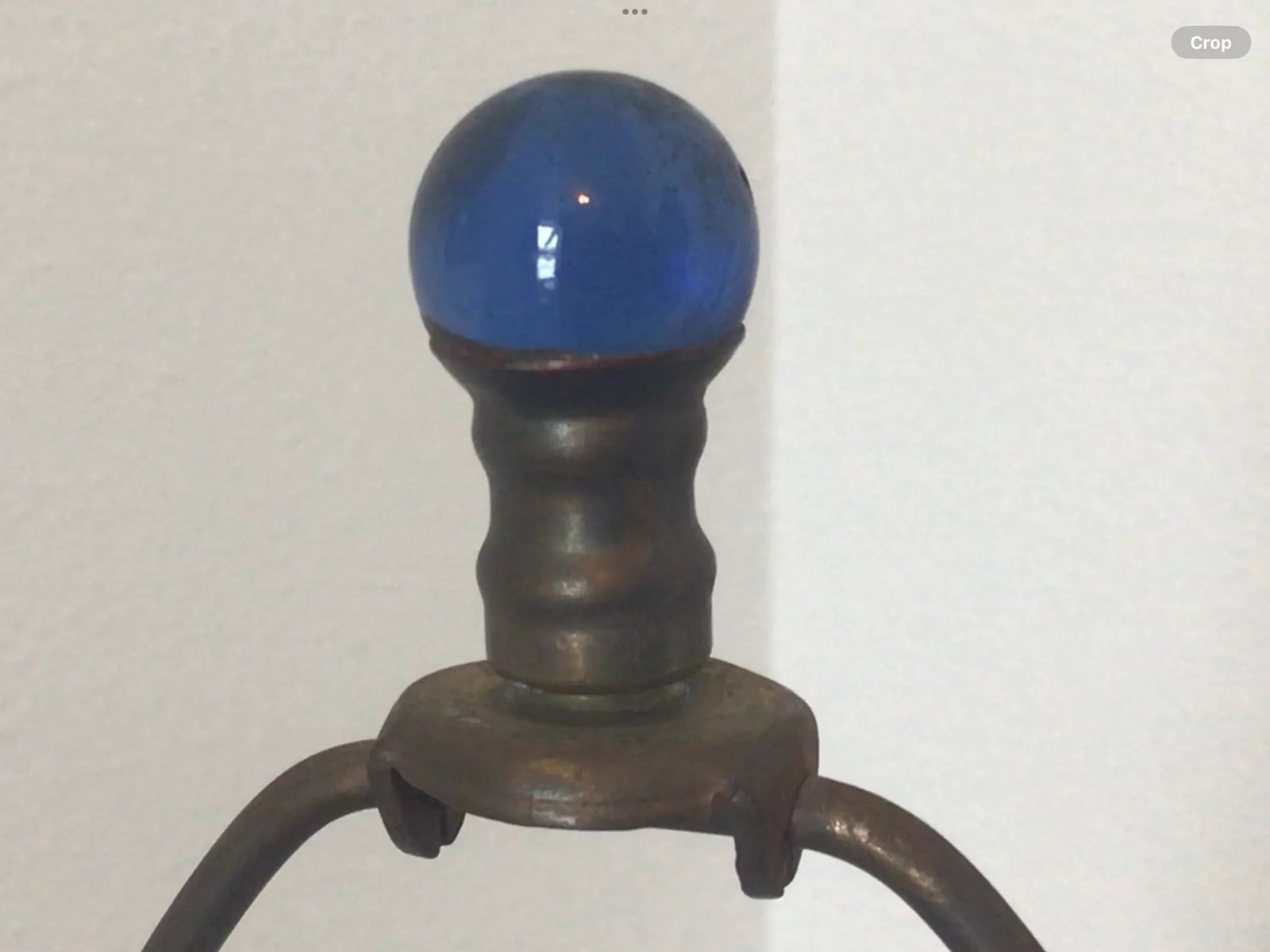 Stiffel 40" Walnut Barley Twist Lamp With Original Mottled Gold Mica Shade and Rare Genuine Blue M - 6