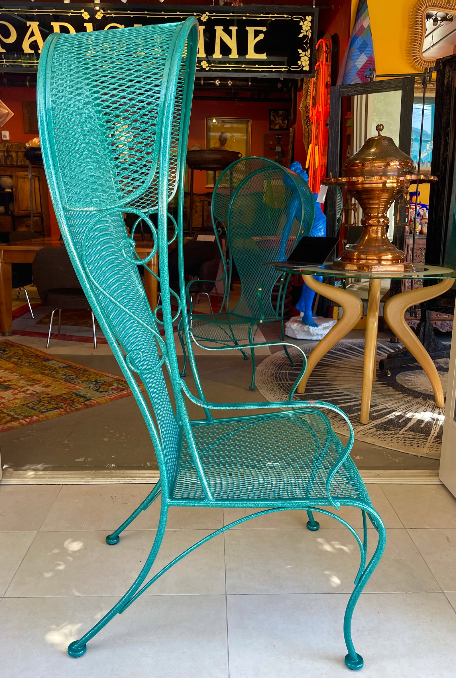 Exquisite Pair of Woodard Chairs Circa 1960s - 7
