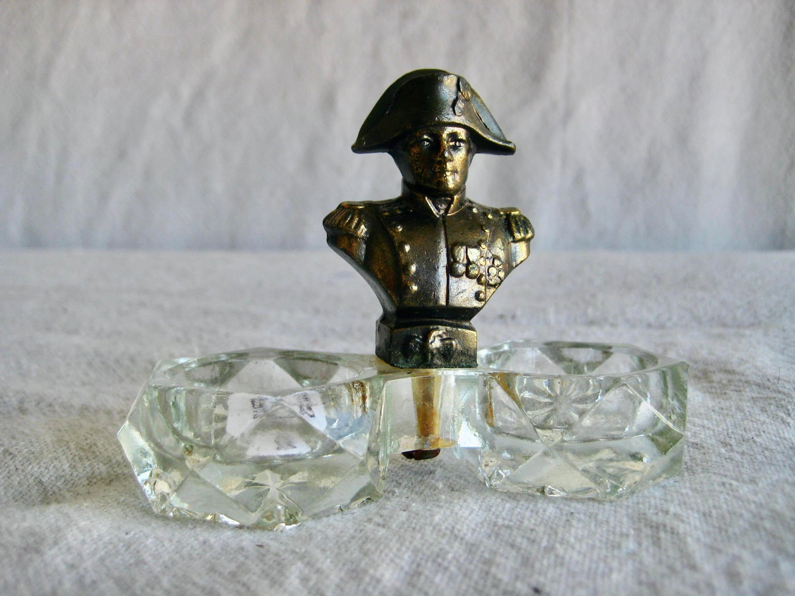 Early 20th Century Napoleon Figure Salt and Pepper Crystal Dish - 4