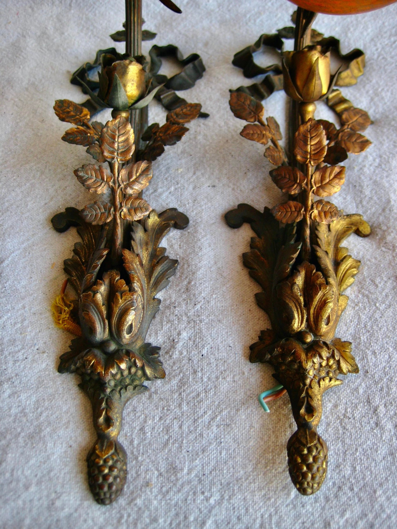 Early 20th Century French Art Nouveau Floral Pair Sconces - a Pair - 10