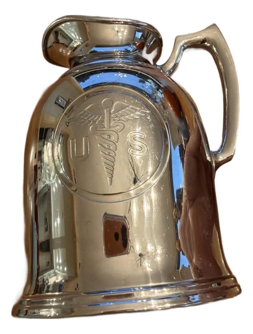 Early 20th Century WWI Era U.S. Army Medical Corps Stanley Insulated Pitcher Caduceus LF&C: Offered here is an early 20th-century Stanley vacuum-insulated pitcher manufactured by Landers, Frary & Clark of New Britain, Connecticut, featuring the U.S. Army Medical Corps caduceus insignia.
