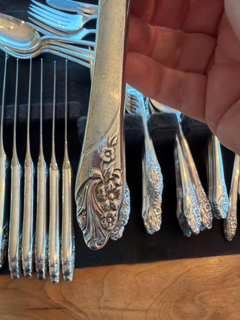 Vintage Oneida Community Silverplate Flatware Set, Evening Star Pattern with Ser - 6