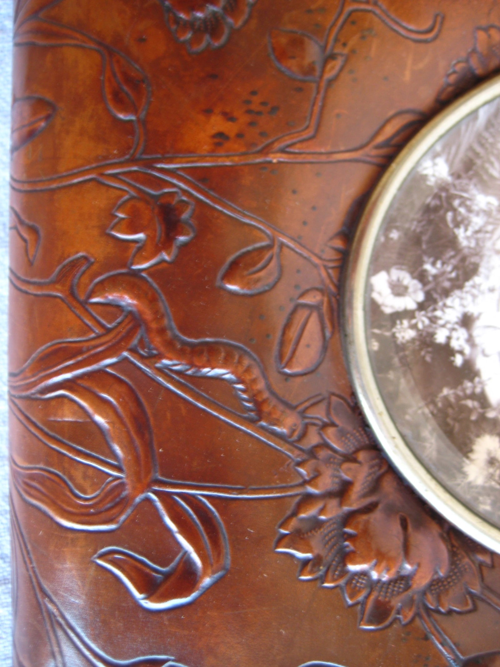 Late 19th Century French Art Nouveau Leather Picture and Frame Album - 9