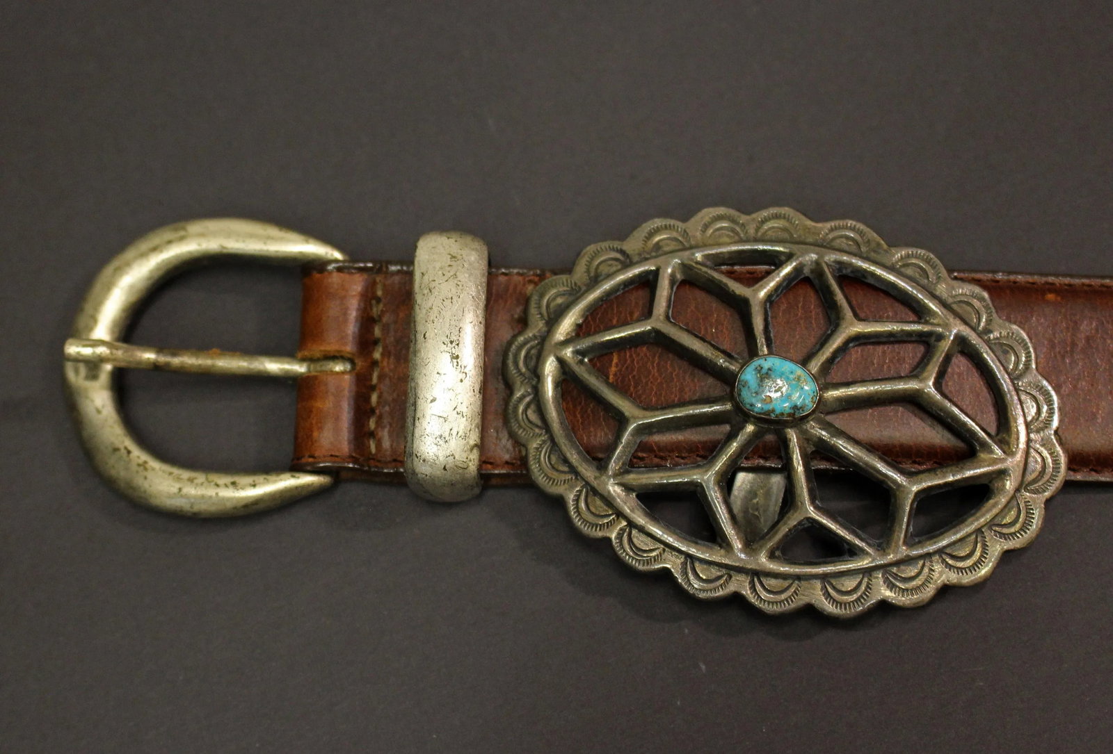 Mid-20th Century Navajo Sterling Silver, Turquoise, and Leather Concho Belt - 3