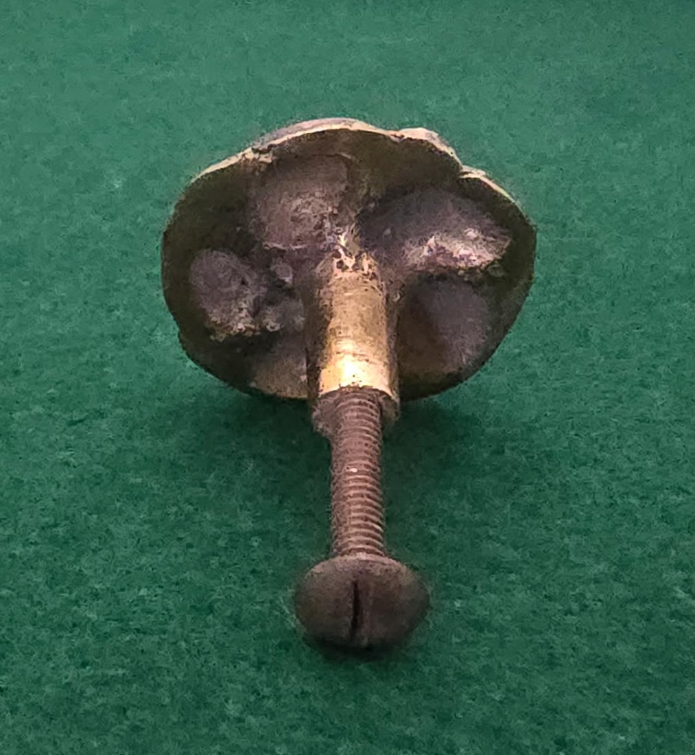 Set of 12 Solid Brass Mid-Century Floral Cabinet Knobs With Original Screws - 3