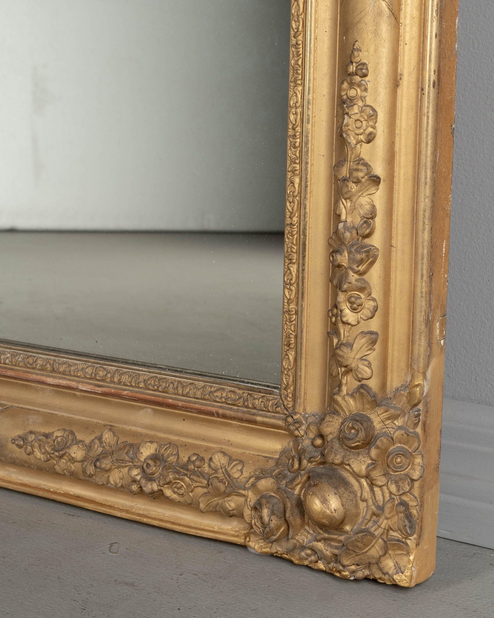 Louis Philippe Gilded Mirror, French Antique Floral Decor, Circa 1880 - 8