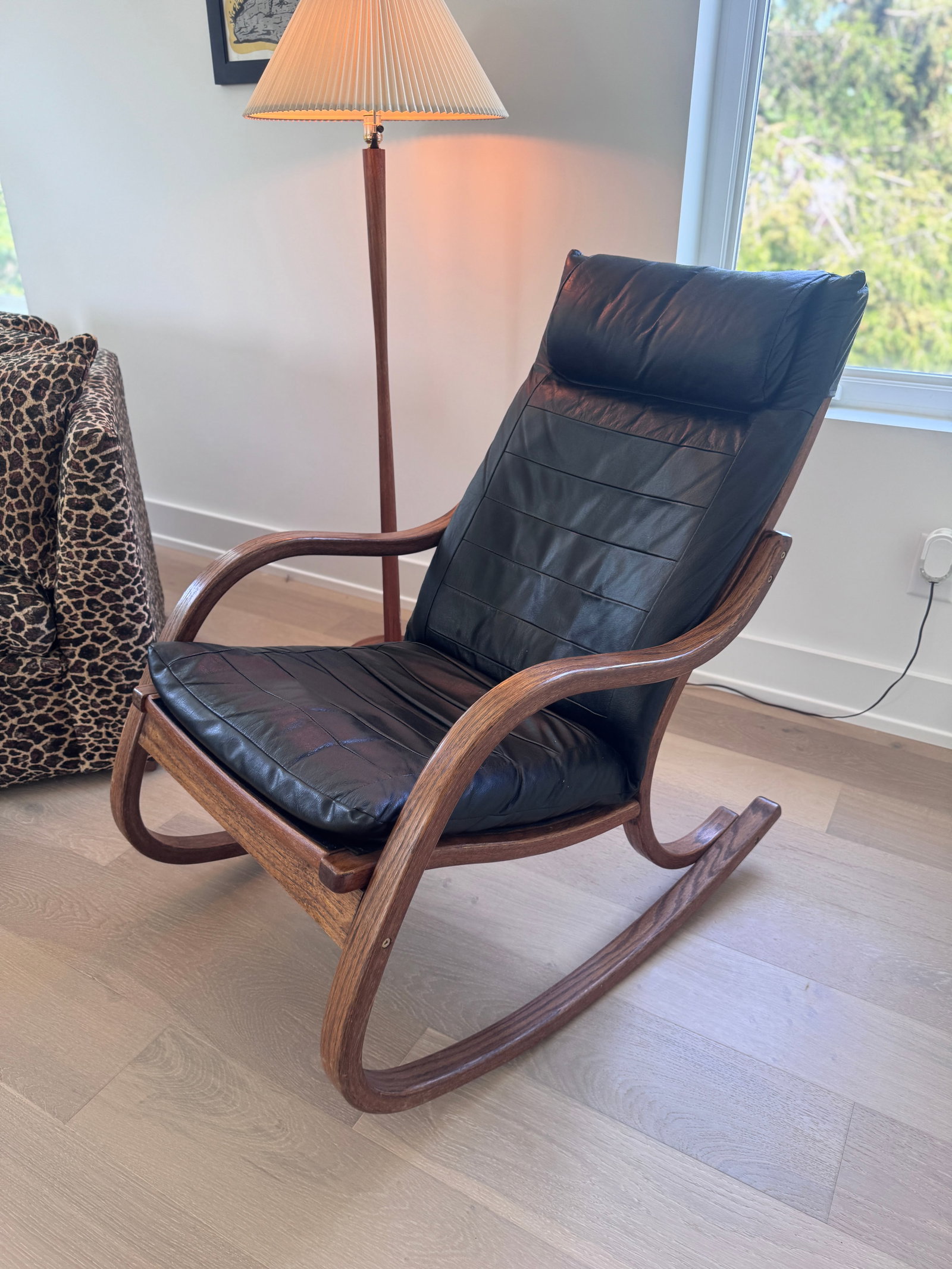 1970s Mid-Century Modern Rocker With Wood Base and Leather Seat - 8