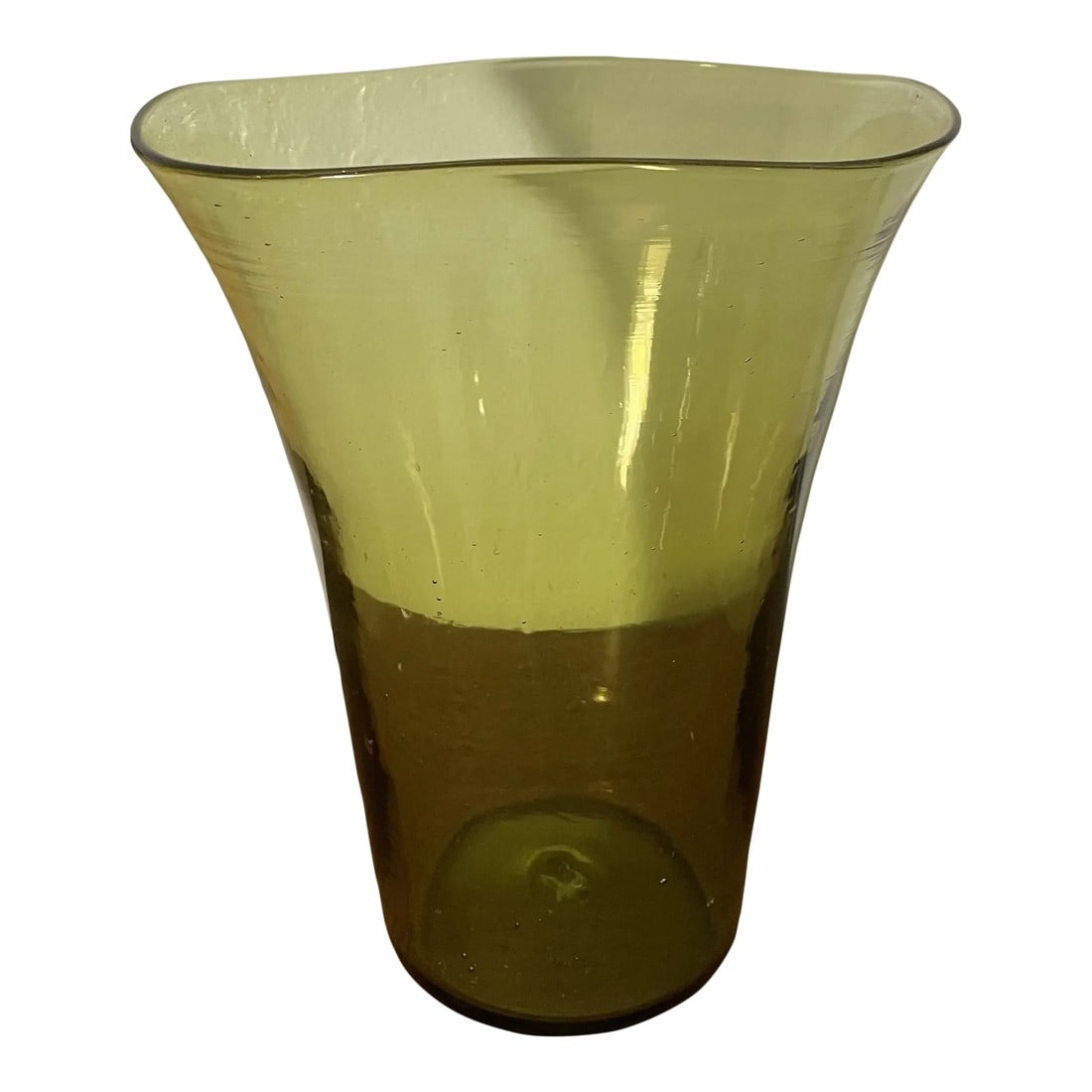 Mid Century Blenko Vase: Iconic mid century Blenko glass vase. Although Blenko is usually associated with Mid-Century Modernism, the company actually started in 1893. Originally named the Eureka Glass Company, the company's o