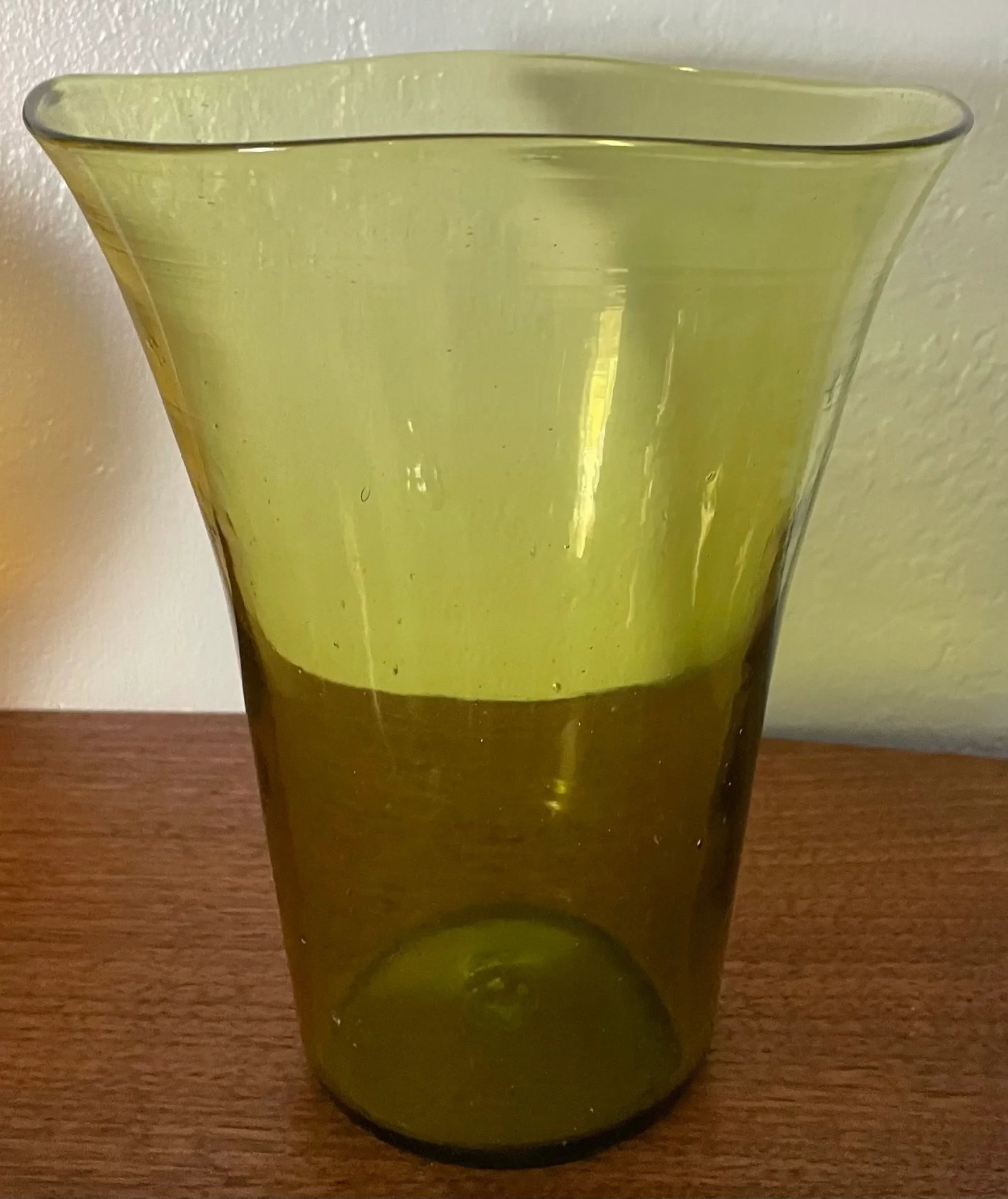 Mid Century Blenko Vase - 4