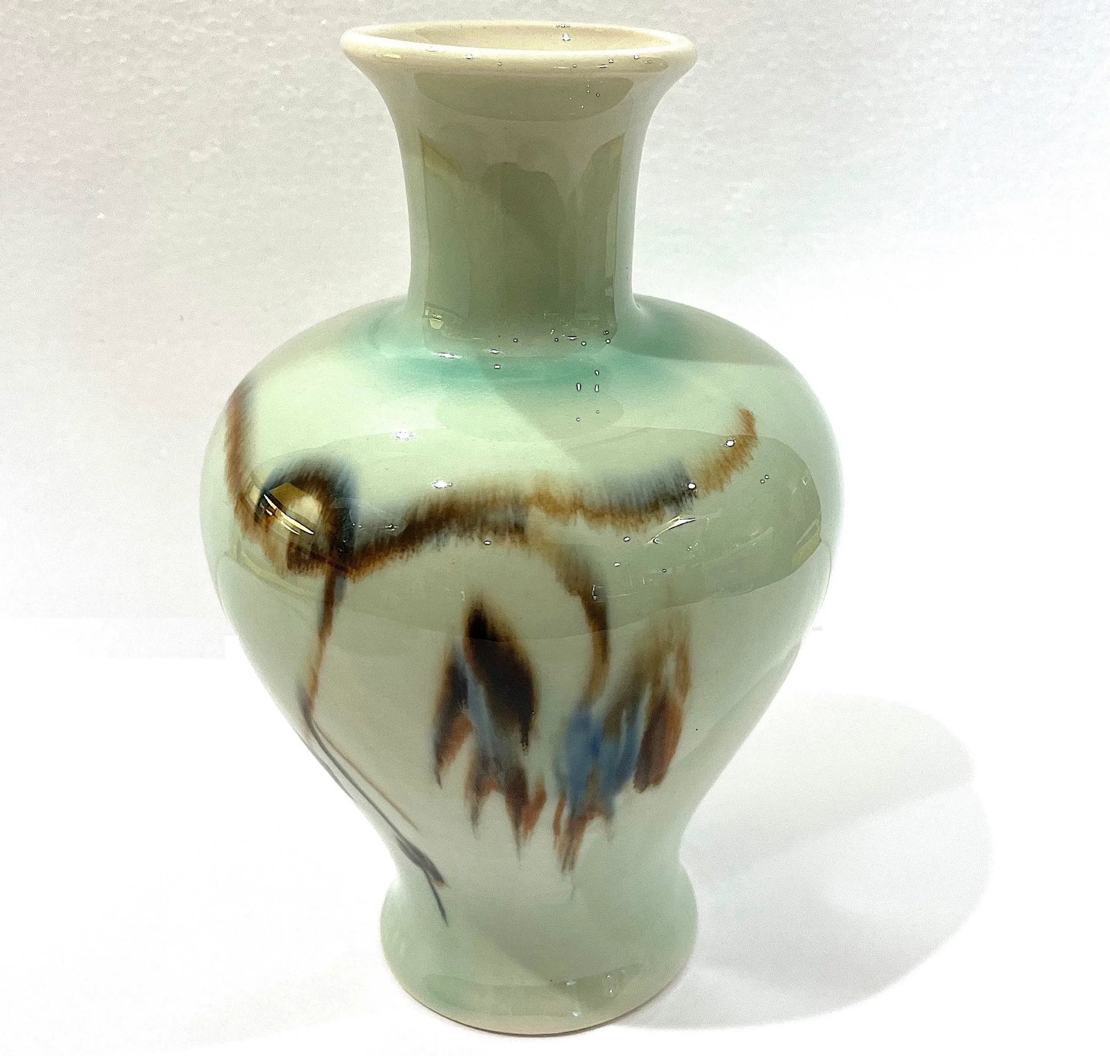 Mid-Century Modern Vontury Hand-Decorated Porcelain Studio Vase - 10