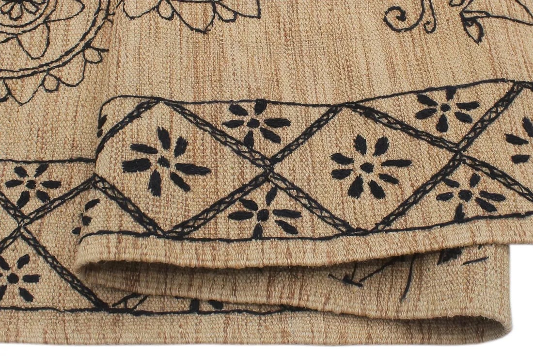 Early 21st Century Rustic Kilim Beige Black Wool Rug - 3