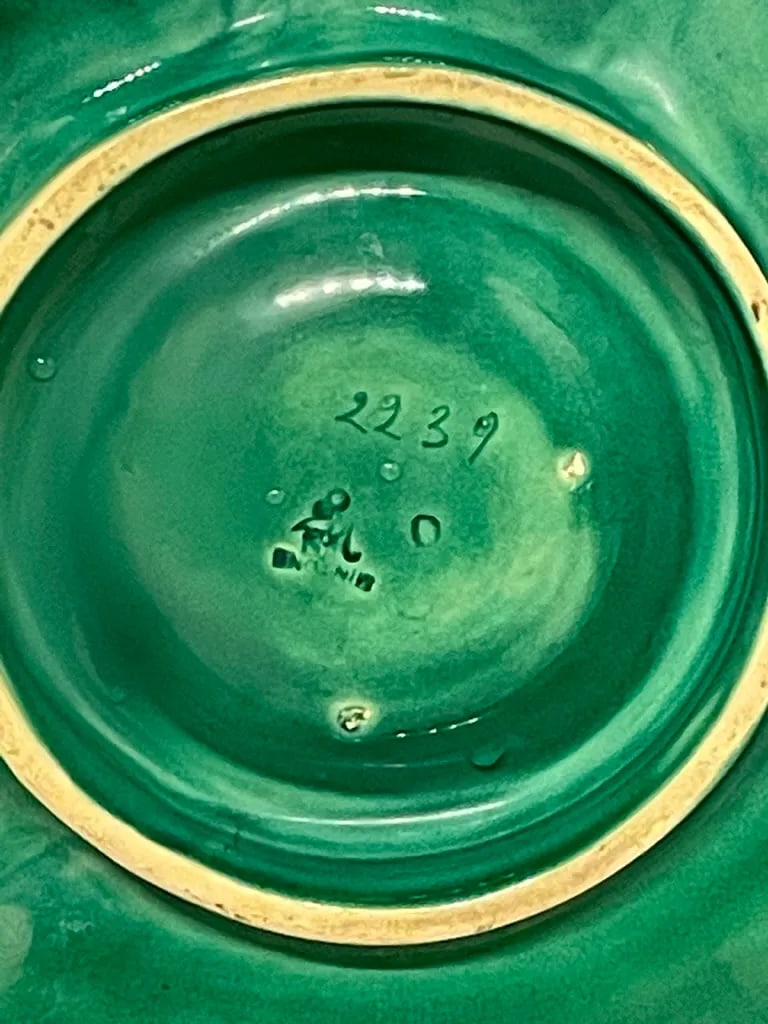 19th Century English Majolica Oyster Plate - 4