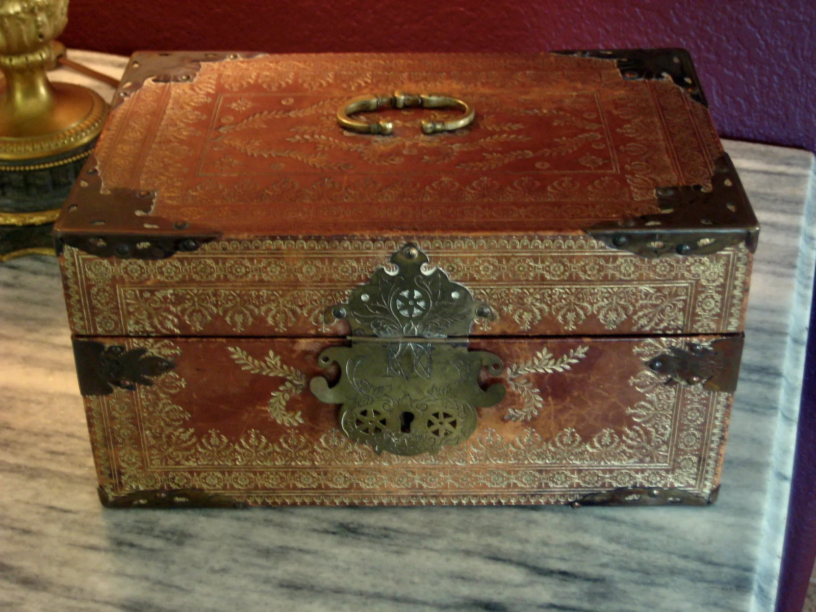 1800s Spanish Leather Box - 13
