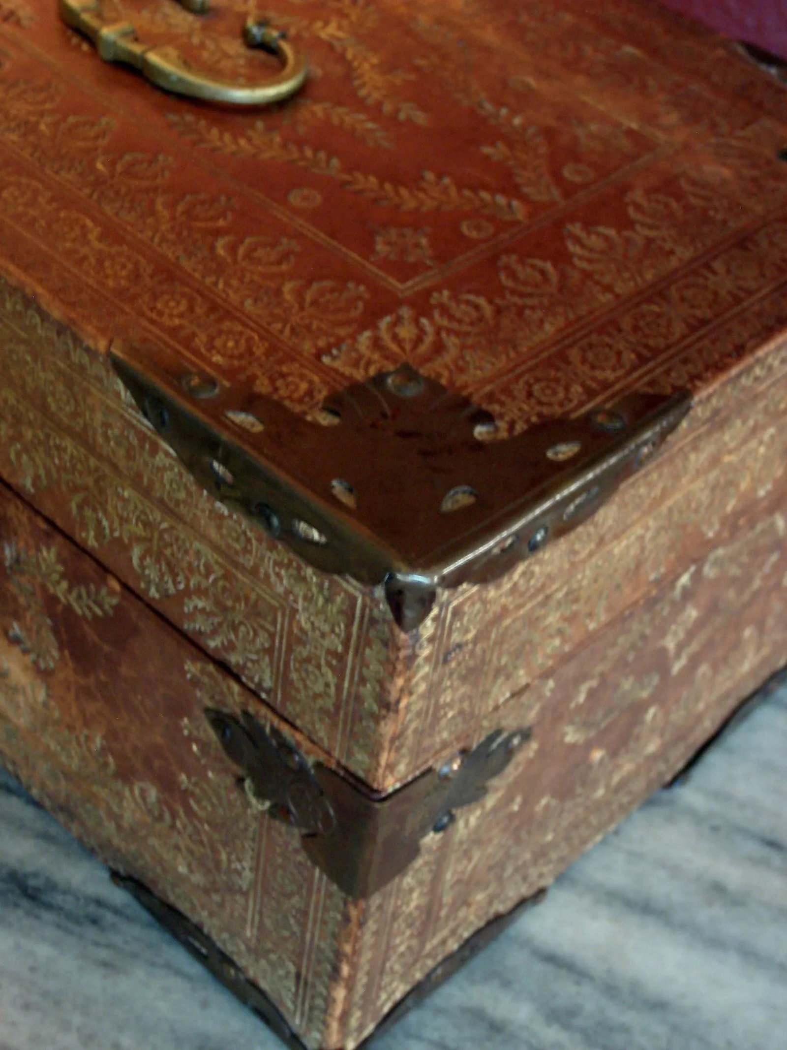 1800s Spanish Leather Box - 7