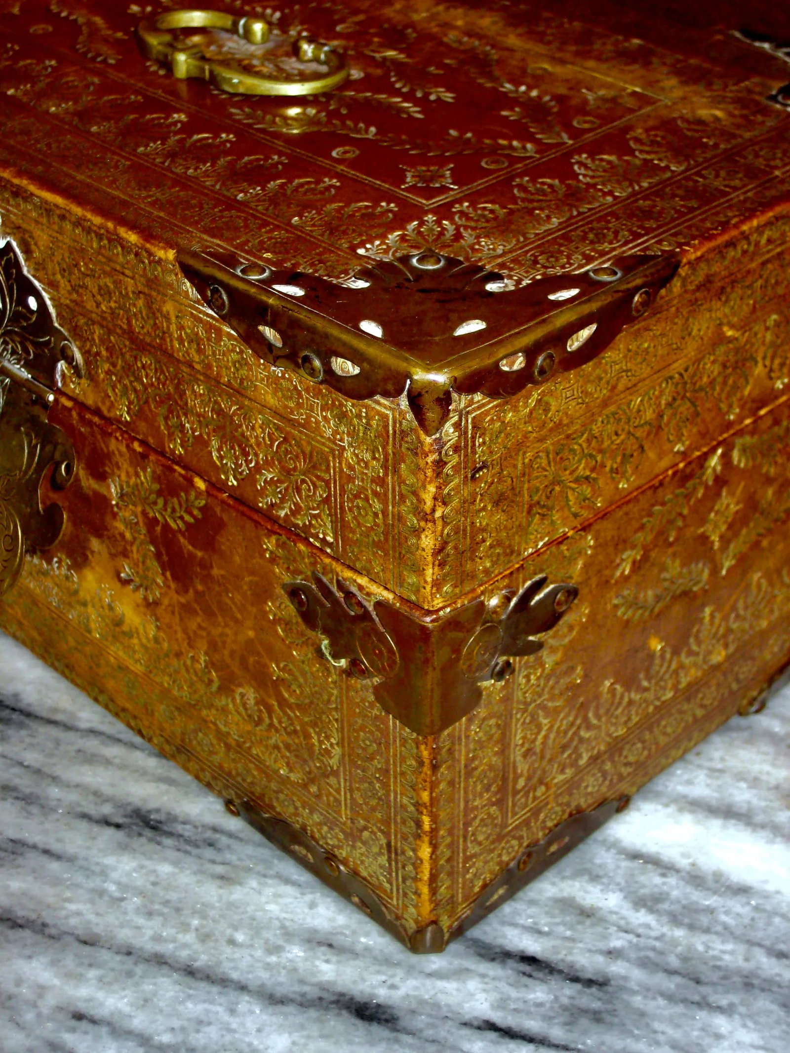 1800s Spanish Leather Box - 8