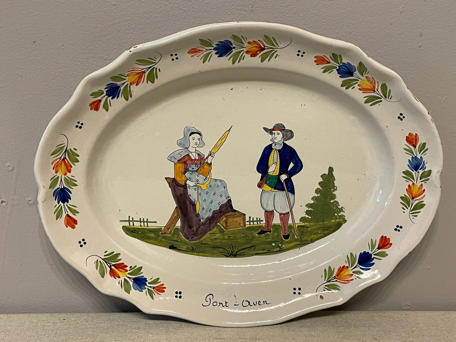 Early 20th Century French Faience Quimper Platter From Brittany, Signed Hb - 11