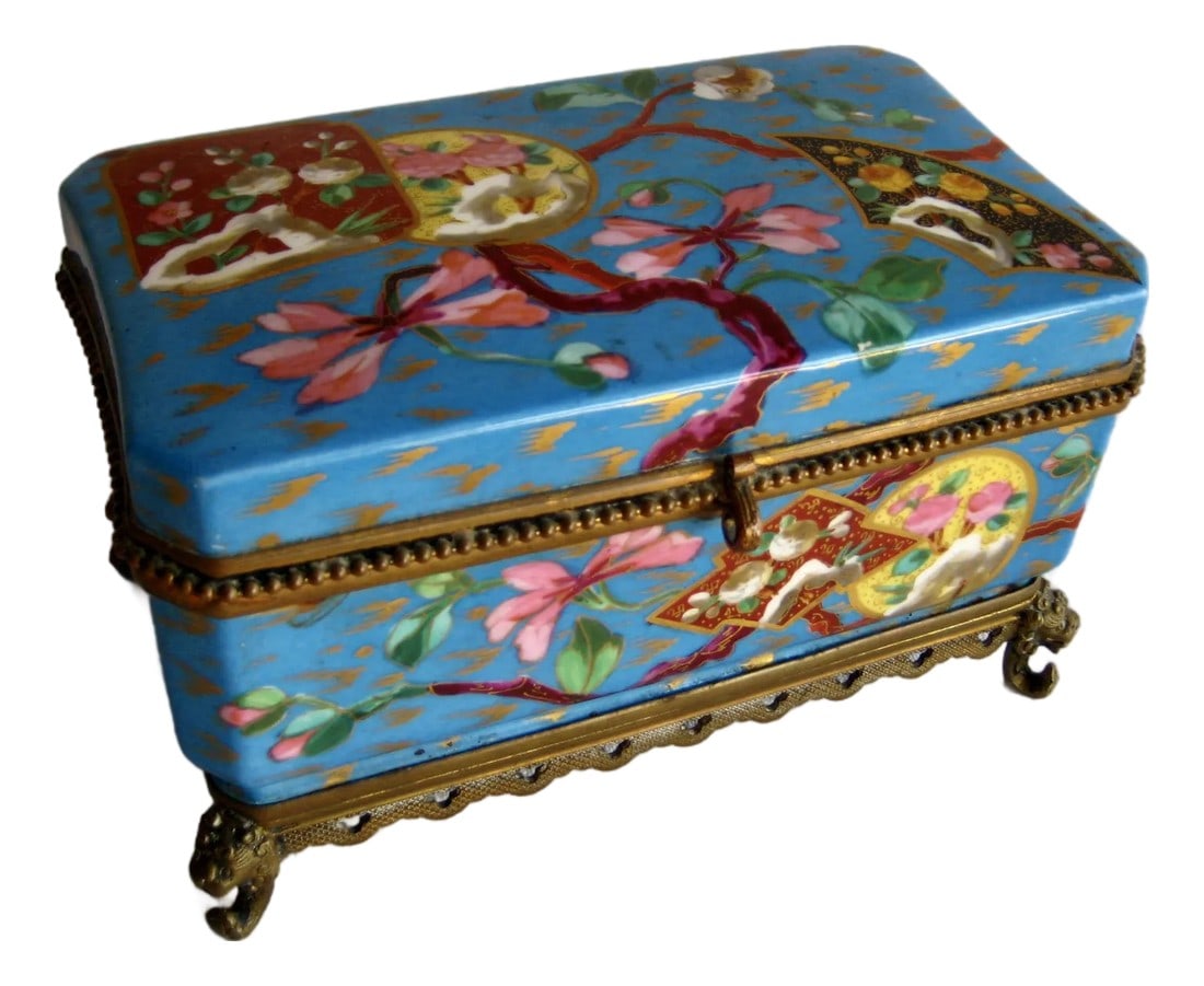 Mid 19th CenturyFrench Jacob Petit Style Porcelain Chinoiserie Jewelry Box: Rare and wonderful the splendid box show a chinoiserie decor with stylized fans and branches , flowers , stylized clouds , and more , the mix of color is sumptuous with this stunning turquoise bleu