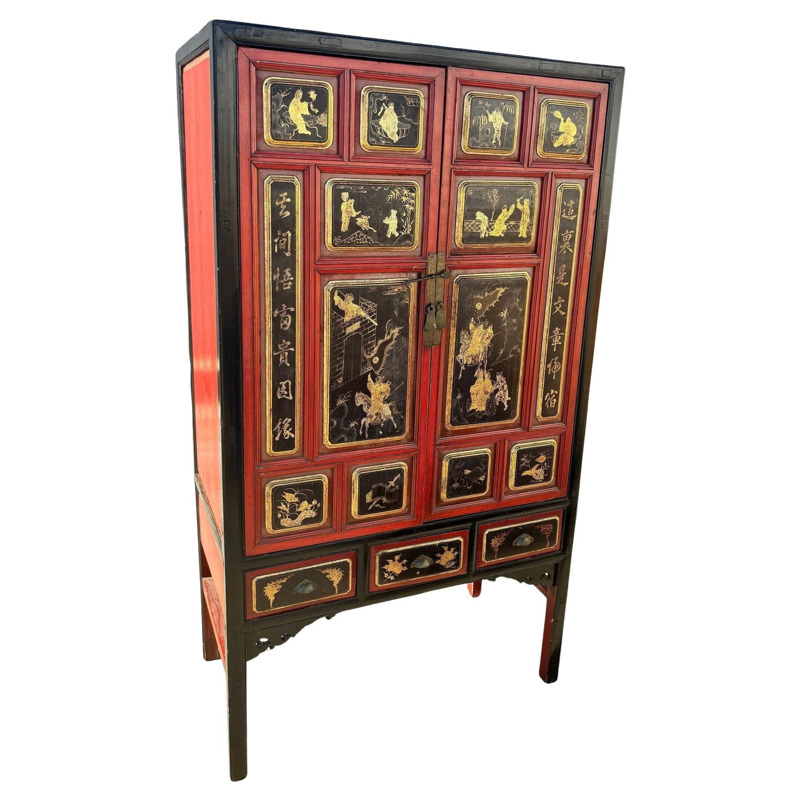 Qing Dynasty Hand Painted & Lacquered Gilt Armoire Cabinet, China: Title: Qing Dynasty Hand Painted & Lacquered Gilt Armoire Cabinet, China Description: Qing dynasty red and black lacquer armoire with relief carving & gilt paintwork. The from of the cabinet features 