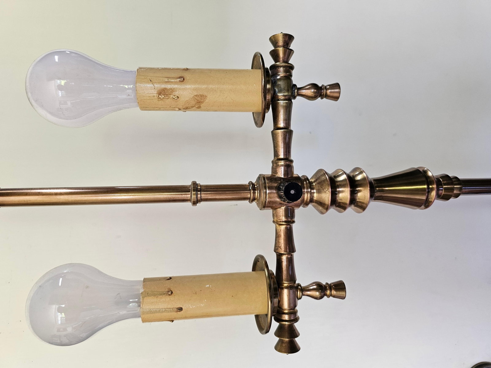 Hollywood Regency Gold-Plated Bronze Floor Lamp - 4